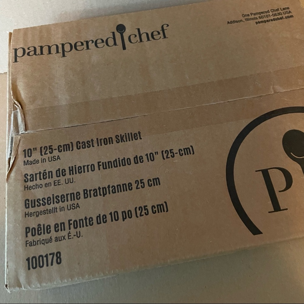 Pampered Chef cast iron skillet.  10 in.